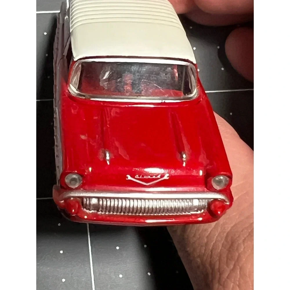 Snap-on Tools 1957 Chevy Nomad Diecast Car Red White 1/64 Scale Collectible